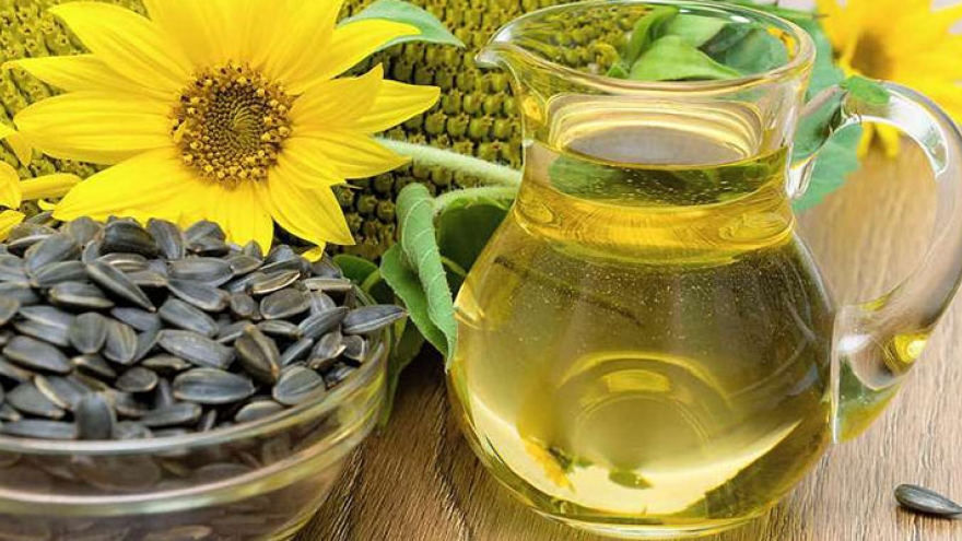 Vì sao dầu hướng dương được ví như “bí quyết vàng” cho làn da khỏe đẹp?