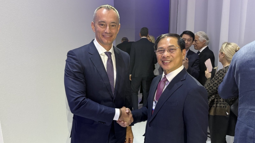 Phó Thủ tướng dự Lễ ký Hiến chương Hội đồng Hòa bình về chấm dứt xung đột tại Gaza