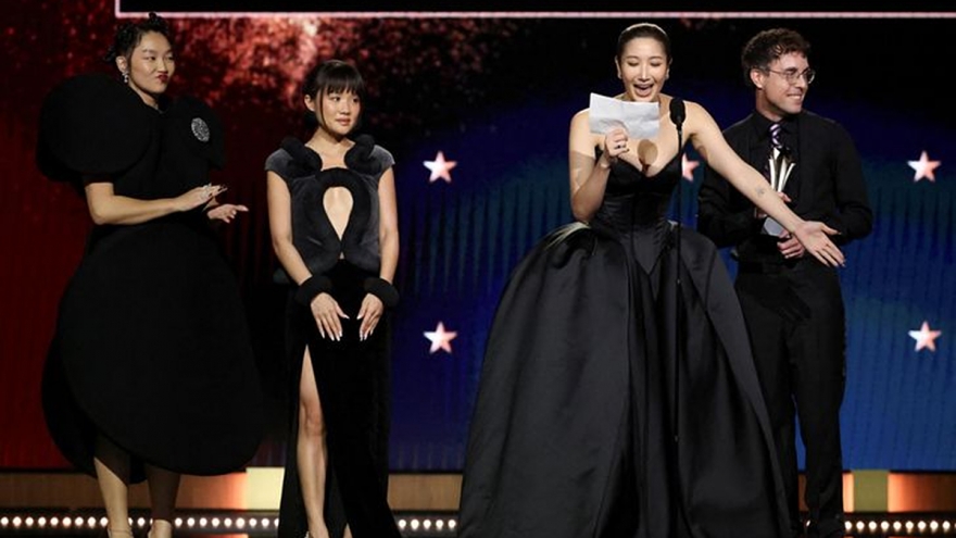 “KPop Demon Hunters” và “Squid Game 3” thắng lớn tại giải Critics Choice 31