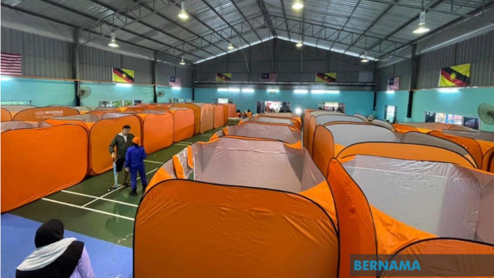 Gần 3.500 người sơ tán, 35 trường học đóng cửa vì lũ lụt và sạt lở đất ở Malaysia