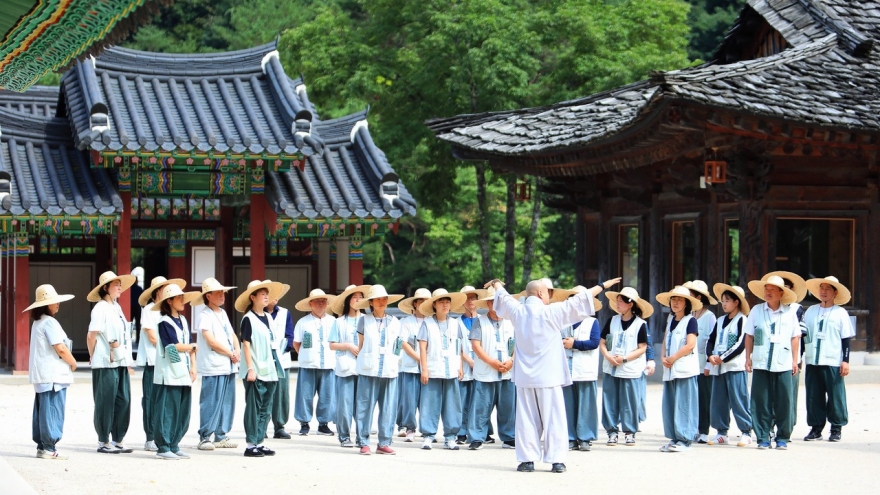 Trải nghiệm lưu trú tại các ngôi chùa tăng trưởng mạnh ở Hàn Quốc