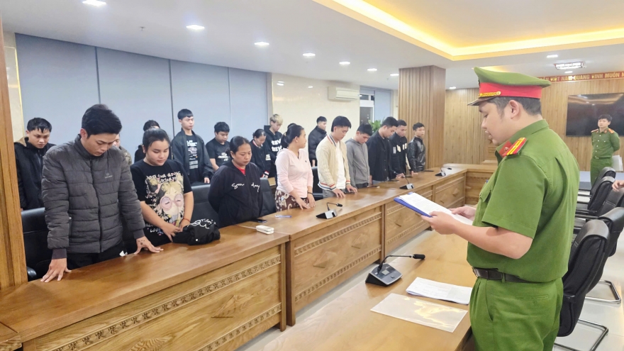 Phá đường dây chuyên cung cấp tài khoản ngân hàng cho các nhóm lừa đảo ở Campuchia