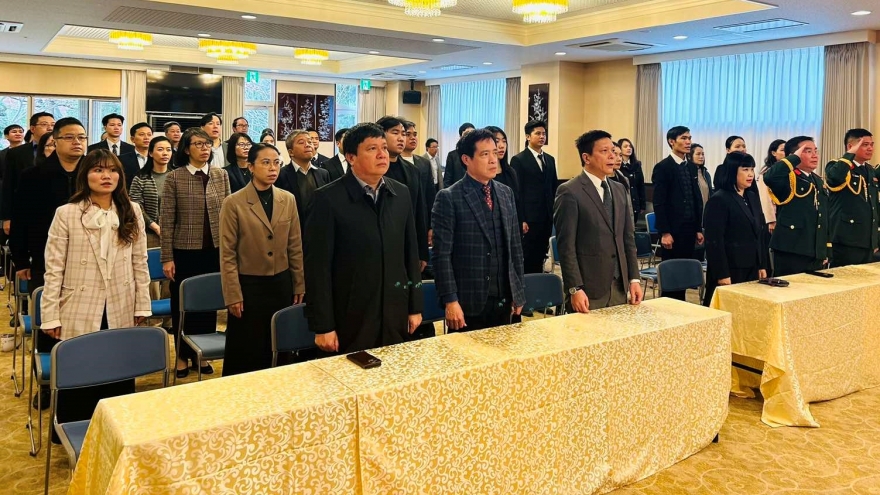 Kiều bào ở Trung Quốc và Nhật Bản hướng về Đại hội XIV của Đảng với lòng tin yêu