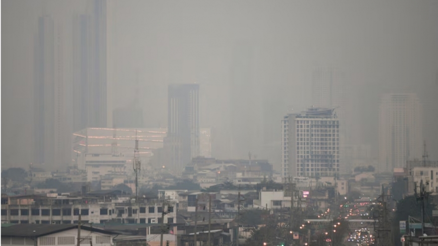 Bangkok phát cảnh báo ô nhiễm bụi mịn, lên phương án để người dân làm việc tại nhà