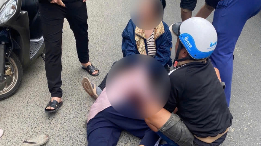 Bắt nam thanh niên đâm bạn trai của mẹ tử vong