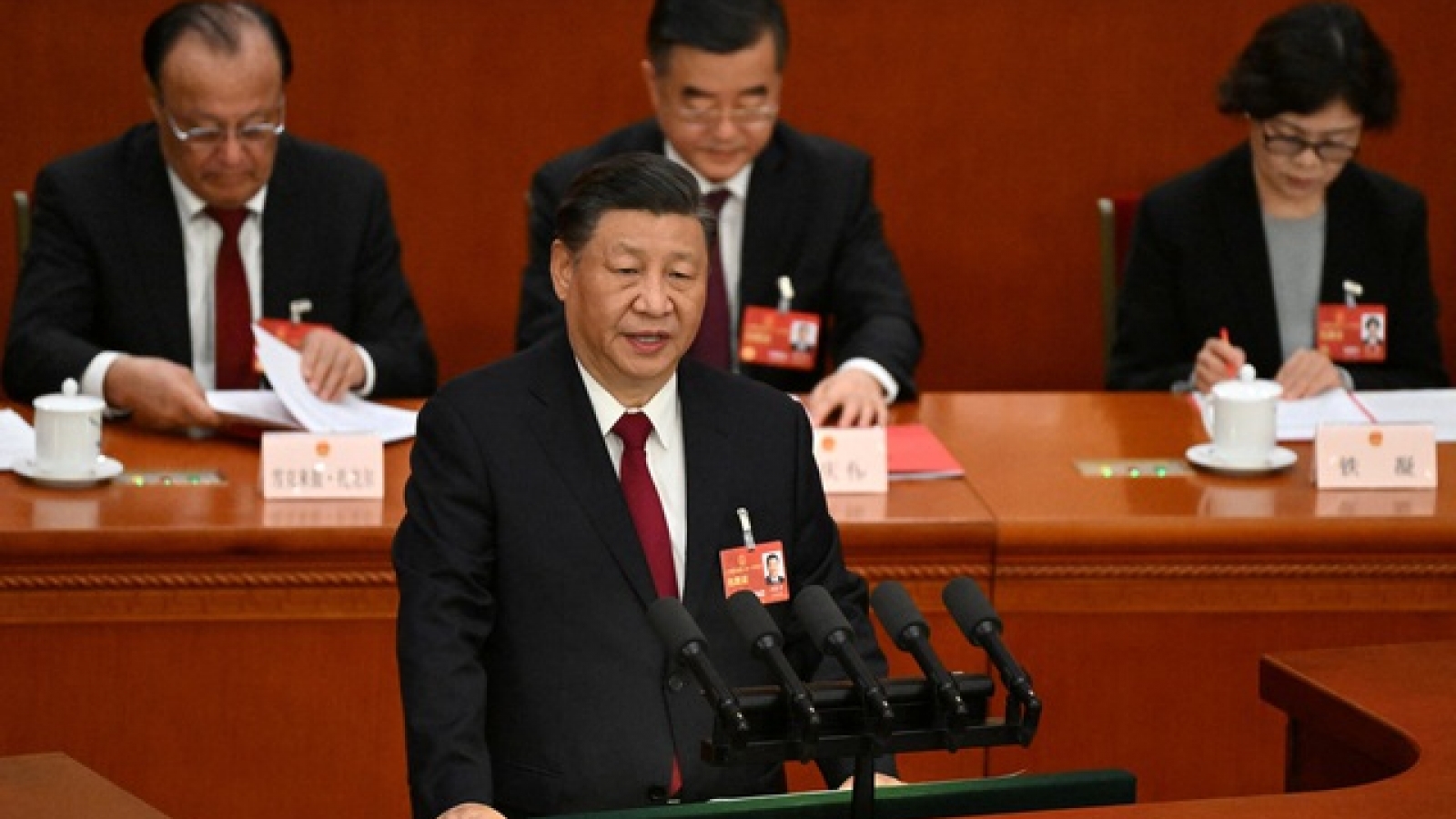 Trung Quốc: Số vụ vi phạm quy định “Tám điều” tăng mạnh trong năm 2025