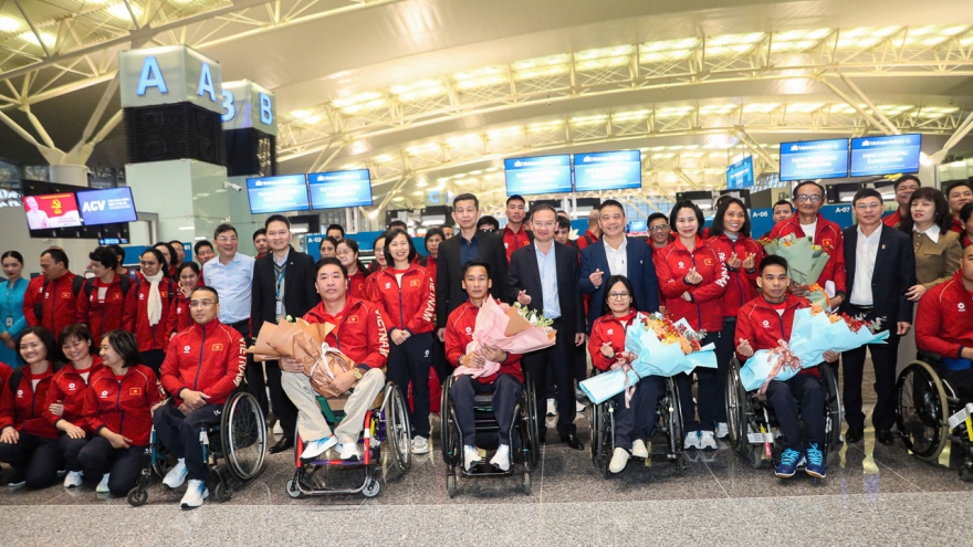 Đoàn Thể thao người khuyết tật Việt Nam lên đường dự ASEAN Para Games 13