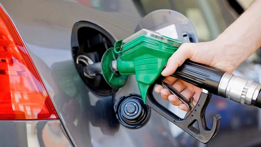 Domestic petrol prices rise after five consecutive cuts