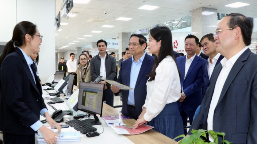 PM praises growing maturity, resilience of Quang Ninh public servants