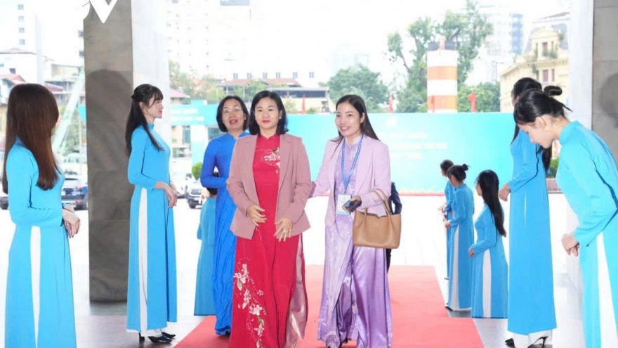 Phụ nữ trong hệ thống chính trị: Từ hiện diện đến tham gia thực chất