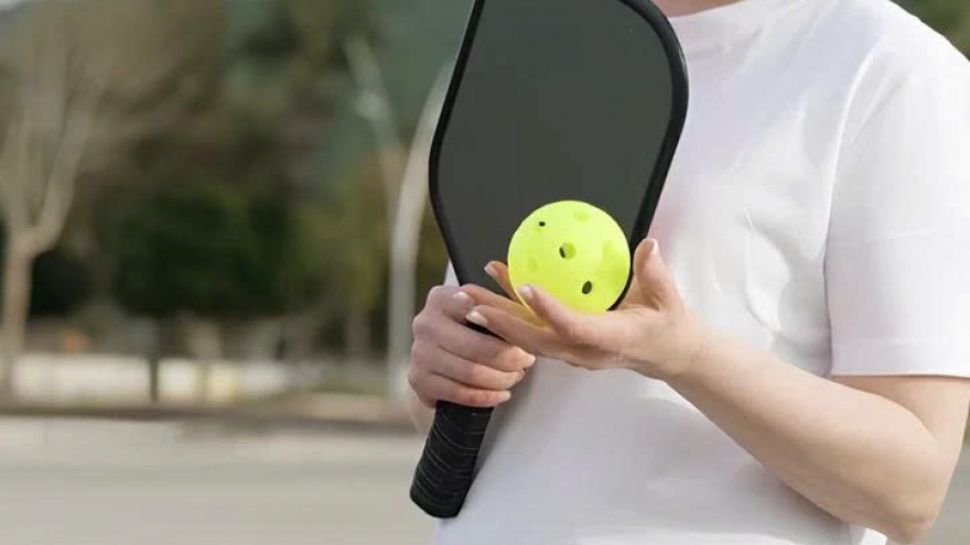 Mải mê chơi pickleball đến khuya, vợ quên cả sinh nhật của tôi