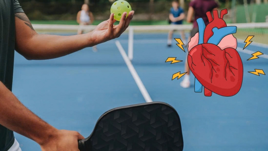 Cơ thể phản ứng ra sao khi chơi pickleball trời lạnh? Cách phòng tránh đột quỵ