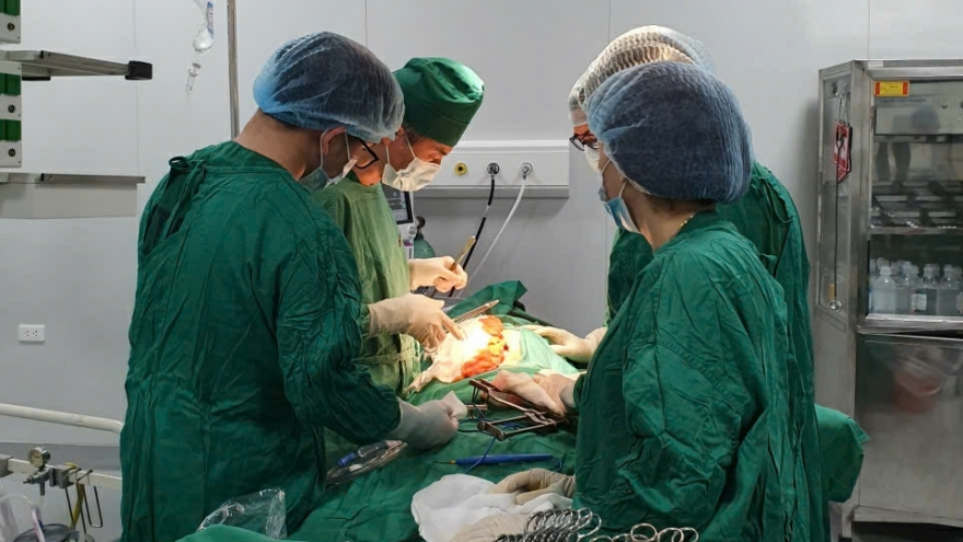 Bệnh viện đa khoa Sơn La cứu sống bệnh nhân nguy kịch từ Điện Biên chuyển đến