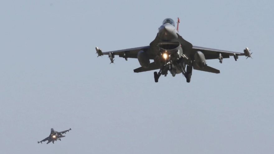 Phi công Ukraine: Tiêm kích F-16 không thể đối phó Nga theo giáo trình phương Tây