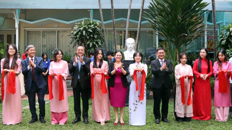 Statue of Cuban national hero José Martí inaugurated in Ho Chi Minh City