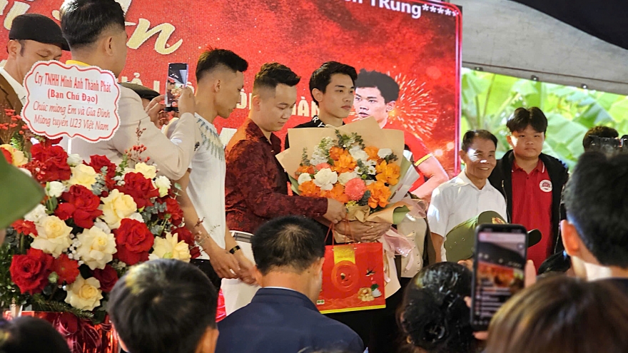 Bữa tiệc tri ân đậm nghĩa tình nơi quê nhà Đình Bắc