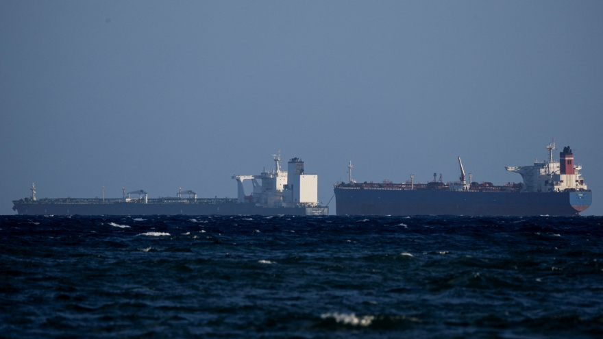 Mỹ tấn công tàu bị nghi buôn lậu ma tuý sau khi bắt giữ Tổng thống Venezuela