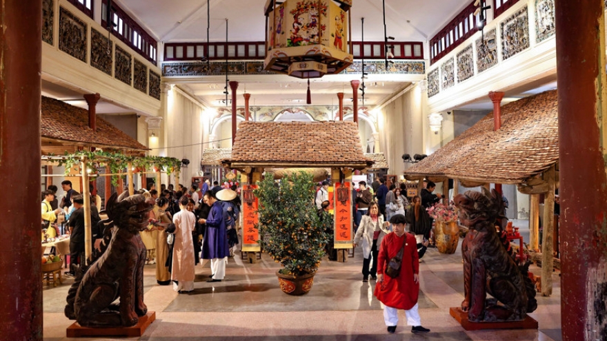 Hanoi revives traditional Tet in Hoan Kiem heritage space
