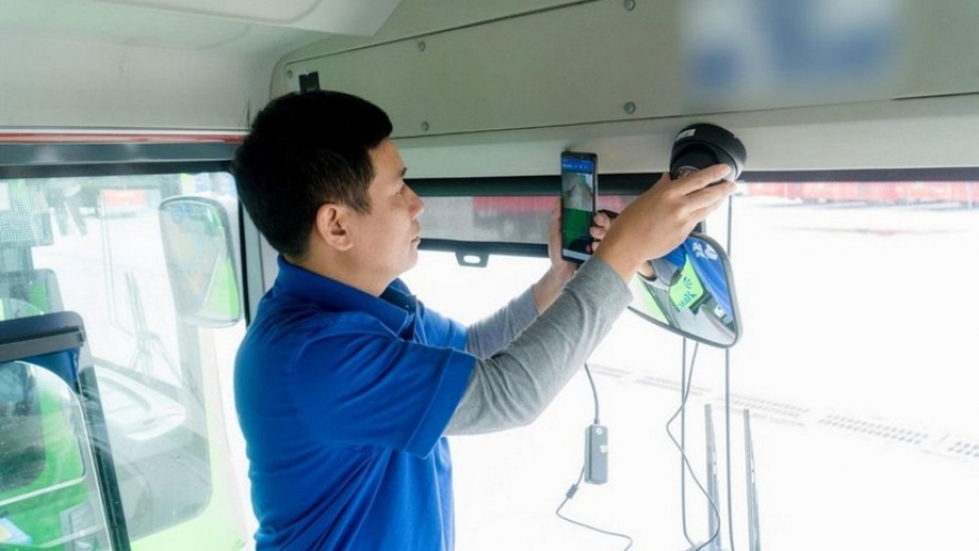 Kinh doanh xe dịch vụ cần lưu ý quy định về thiết bị giám sát năm 2026