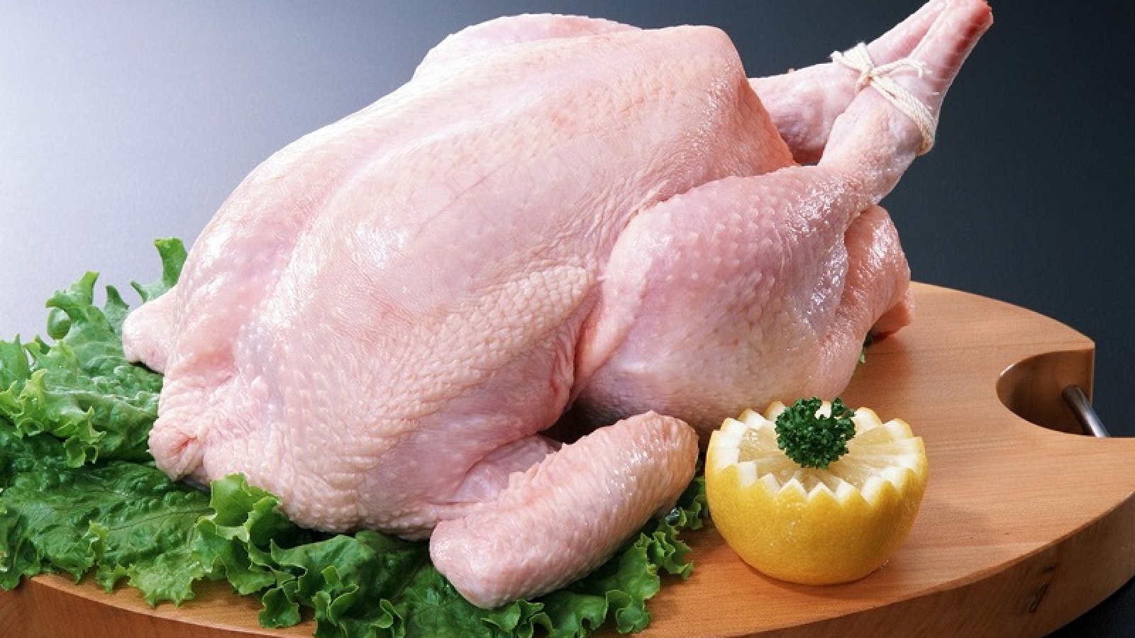 Bí quyết khử mùi thực phẩm đơn giản mà nhiều bà nội trợ đang bỏ qua