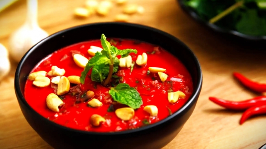 Người đàn ông nguy kịch sau khi ăn tiết canh dê, nghi nhiễm liên cầu khuẩn lợn