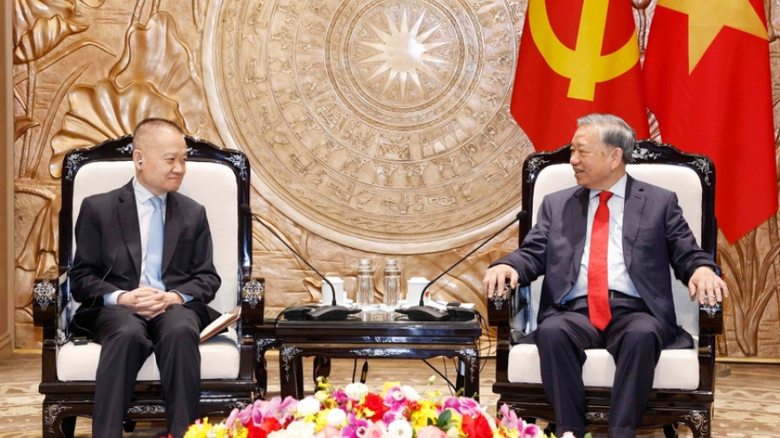 Party General Secretary receives special envoy of top Chinese leader