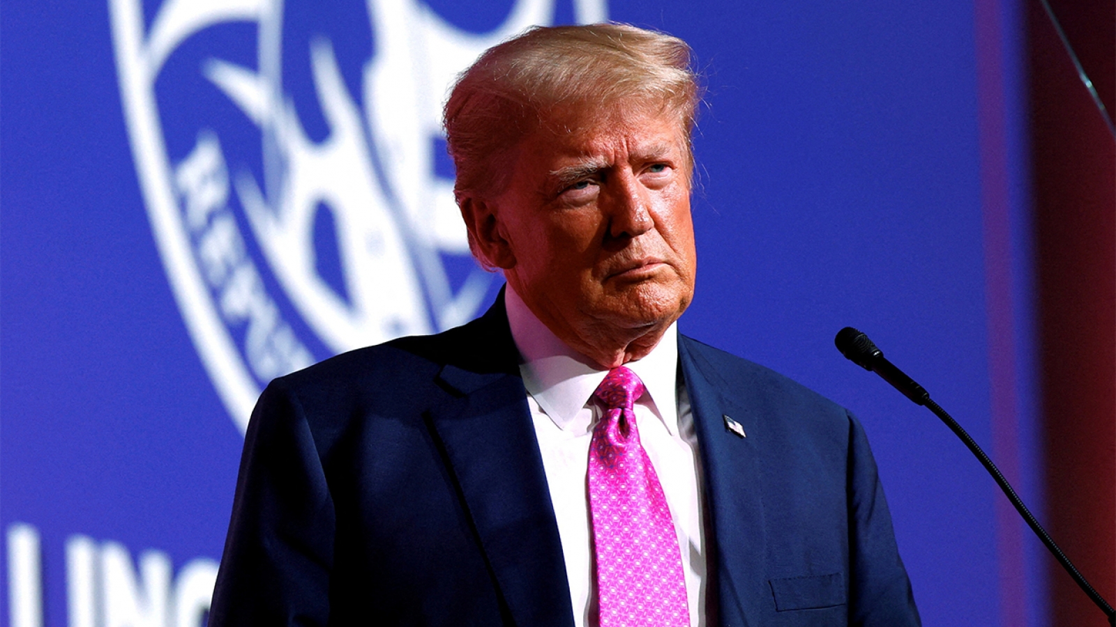 Ông Trump: Mỹ sẽ “can thiệp rất mạnh mẽ” vào ngành công nghiệp dầu mỏ Venezuela