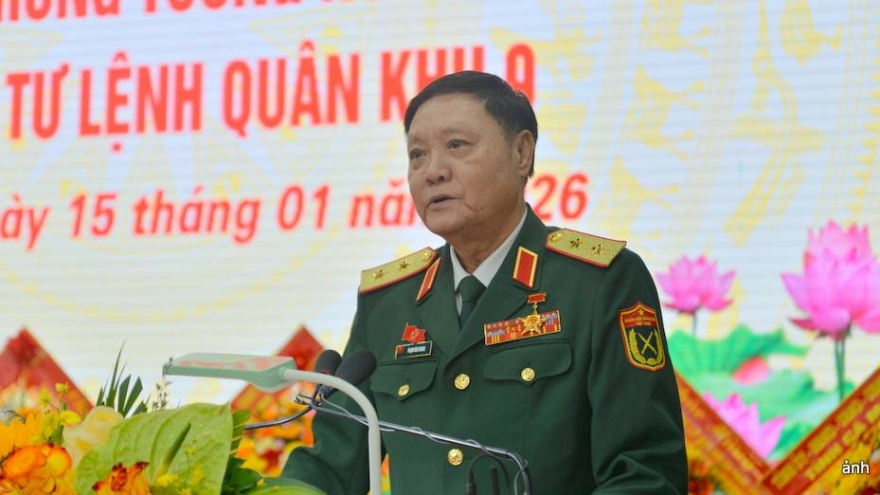 Phong tặng danh hiệu Anh hùng LLVT nhân dân cho Trung tướng Huỳnh Tiền Phong