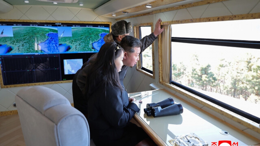 Triều Tiên tuyên bố thử nghiệm pháo phản lực phóng loạt