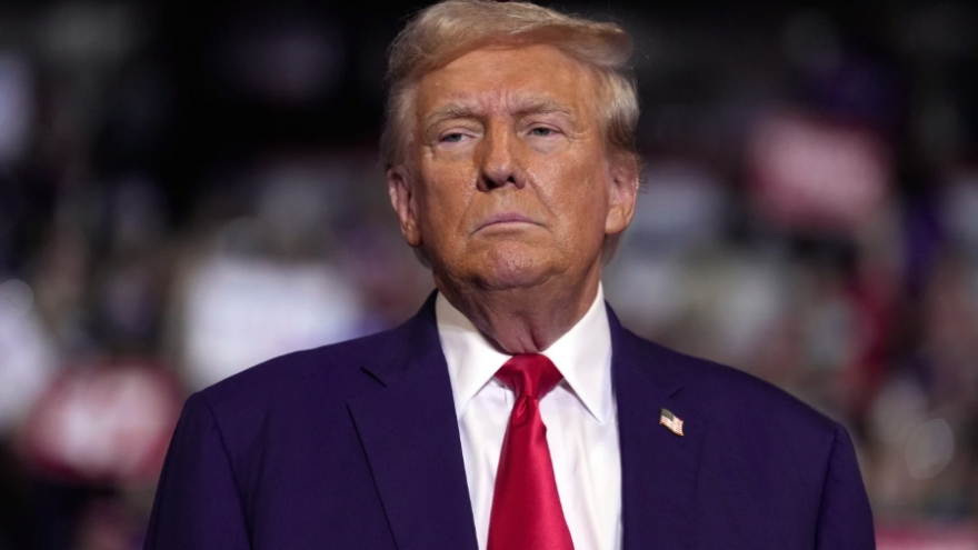 Ông Trump cảnh báo Iran bắt đầu vượt lằn ranh đỏ của Mỹ