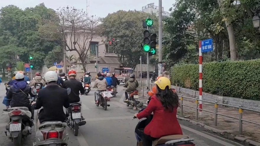 Đèn đỏ được rẽ phải: Lợi ích không chỉ nằm ở việc giảm ùn tắc