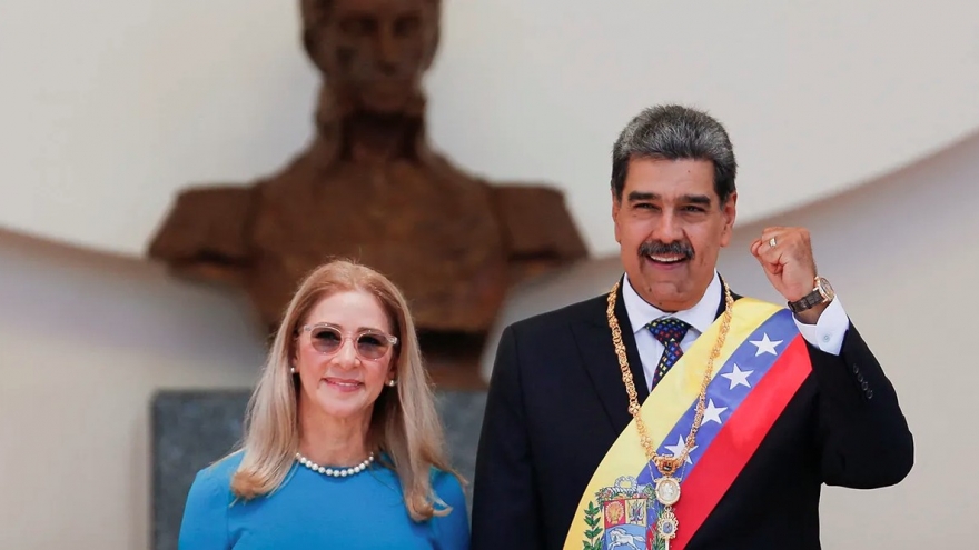 Ông Maduro và phu nhân bị thương nhẹ khi bị lính Mỹ bắt giữ ở Caracas