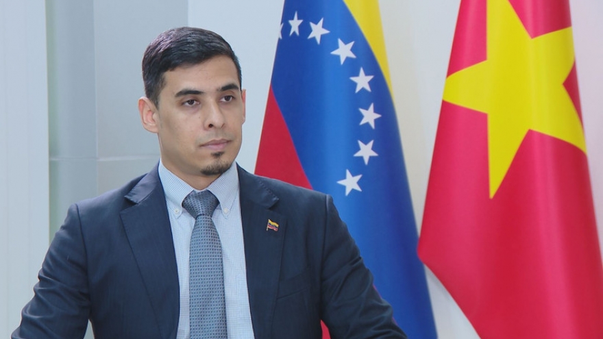 Chance for Vietnam to carry forward successful development policies