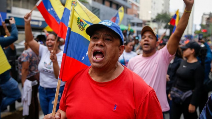 Mỹ khuyến cáo công dân nên rời khỏi Venezuela ngay lập tức