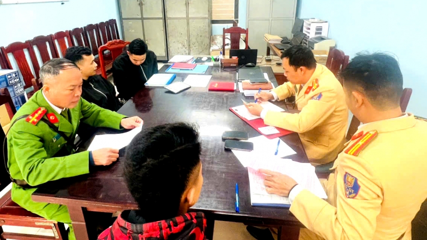 Nam thanh niên bị phạt 26,5 triệu đồng vì vi phạm giao thông