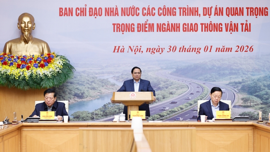 Thủ tướng Phạm Minh Chính: "Dứt khoát không chia nhỏ gói thầu"