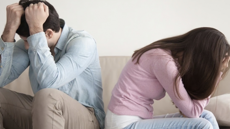 Sống với nhau ngoài 30 năm, chỉ vì việc tiền nong, vợ không thèm hỏi thăm tôi