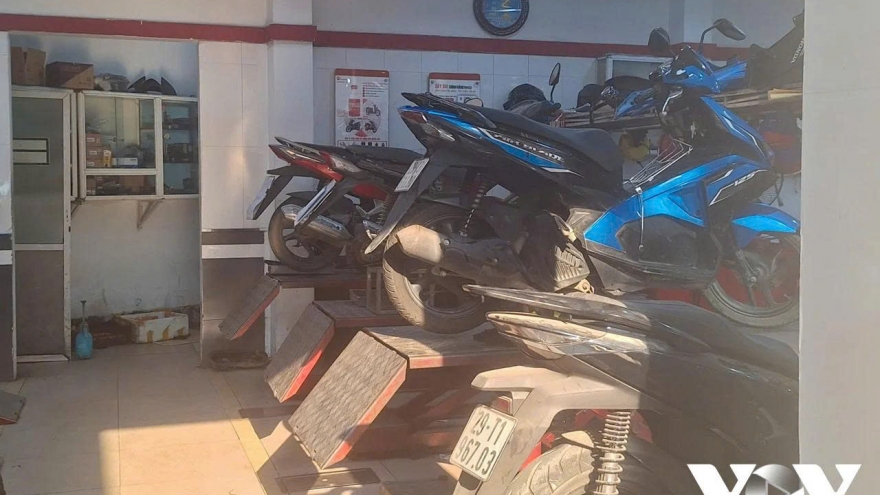 Lấp “vùng trắng” pháp lý trong kiểm soát khí thải xe máy