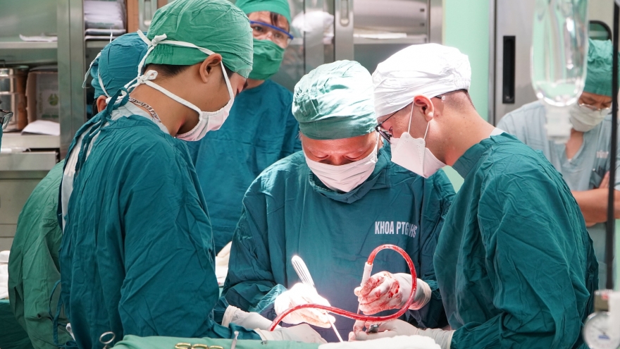 Vững tuyến y tế cơ sở: Chiến lược dài hơi của “siêu đô thị” TP.HCM