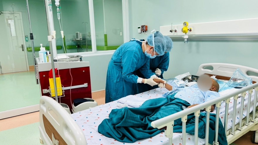 Ghép tế bào gốc thành công, cứu sống bệnh nhi suy tủy mức độ nặng