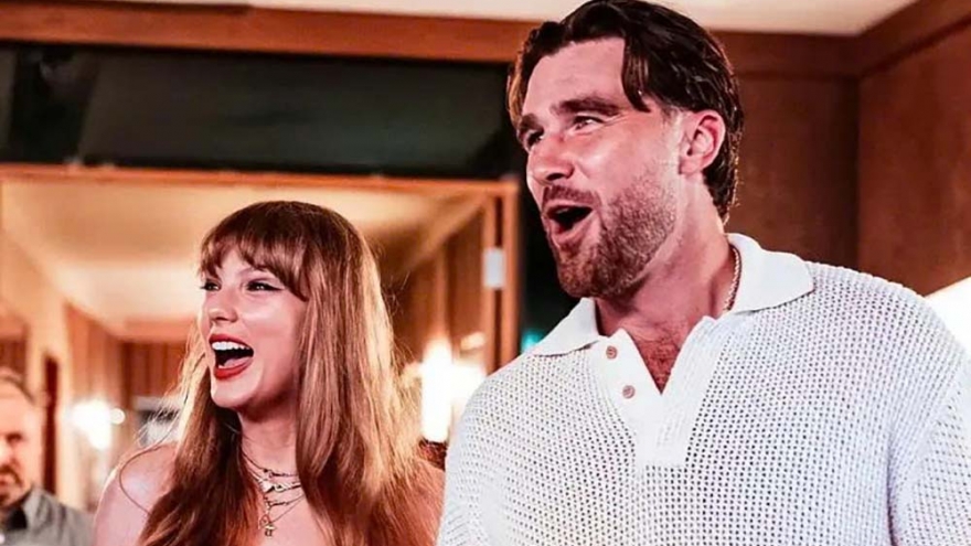 Taylor Swift và hôn phu Travis Kelce hoãn lễ cưới