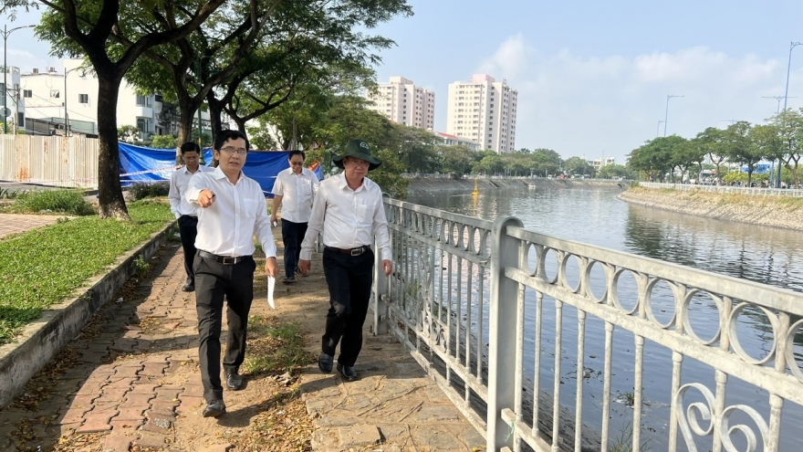 TP.HCM xử lý khẩn cấp điểm sạt lở nguy hiểm ở kênh Tàu Hủ