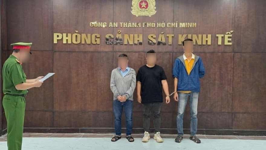 Bắt đội trưởng Trung tâm hỏa táng Bình Hưng Hòa trục lợi mùa dịch COVID-19