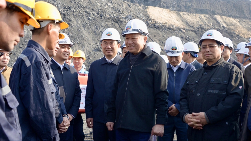 Tổng Bí thư Tô Lâm thăm, chúc Tết công nhân ngành than tại Quảng Ninh