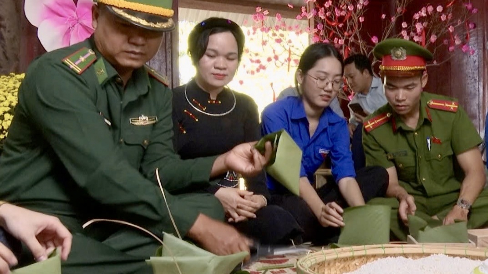 Xuân biên giới trong hương lúa mới