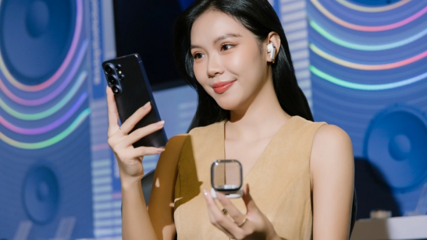 Galaxy S26 mở màn kỷ nguyên AI OS, thách thức Apple và Android truyền thống