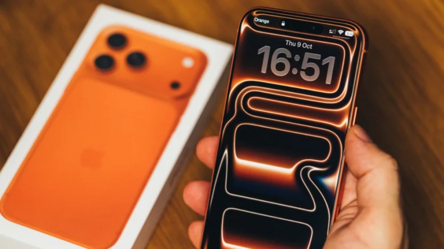 Điện thoại Android pin 7.000 mAh vẫn lép vế trước iPhone 17 Pro Max