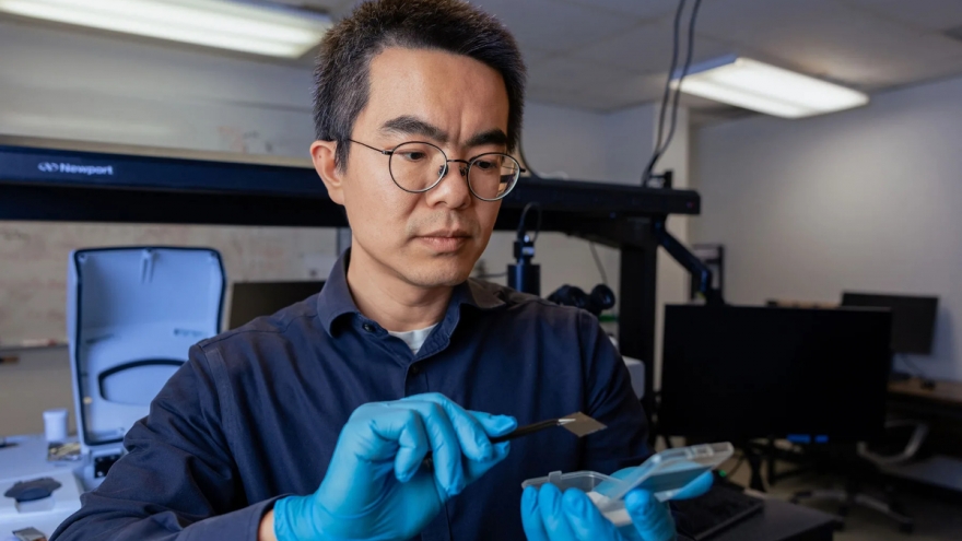 Công nghệ đột phá giúp pin smartphone và xe điện luôn luôn mát mẻ