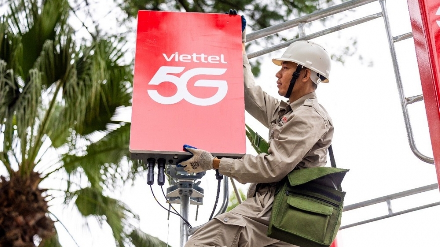 Viettel phủ sóng 5G toàn quốc, tung gói TET26 giúp người dân đón Tết