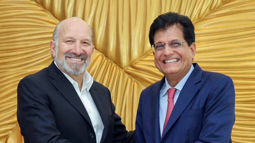 Mỹ rút mức thuế bổ sung 25% áp với hàng hóa Ấn Độ liên quan tới mua dầu Nga